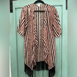 Lularoe Monroe Kimono